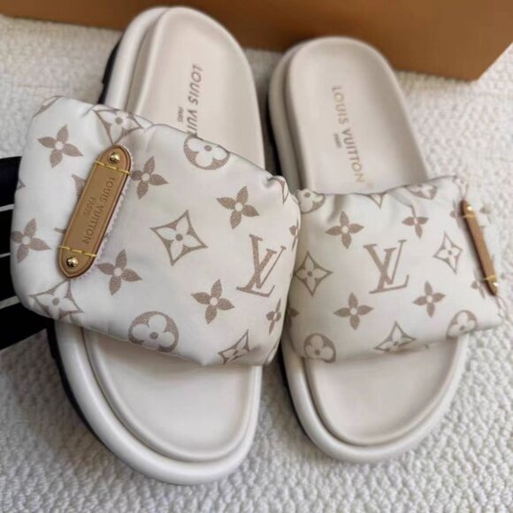 LV Monogram Flat House Slippers - Picture 2 of 4